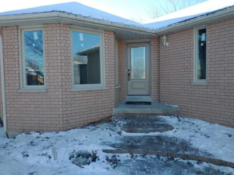 How Does Barrie’s Climate Impact the Lifespan of Residential Windows?