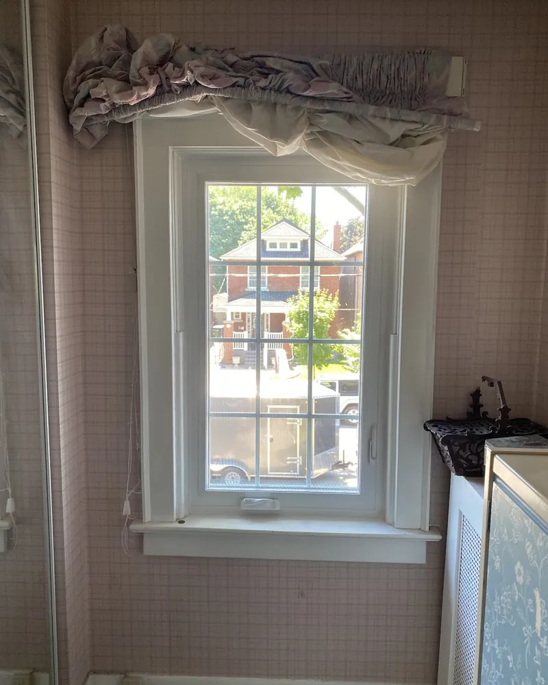 Bedroom Window With Colonial Grilles: after Bedroom window seen from inside after replacement